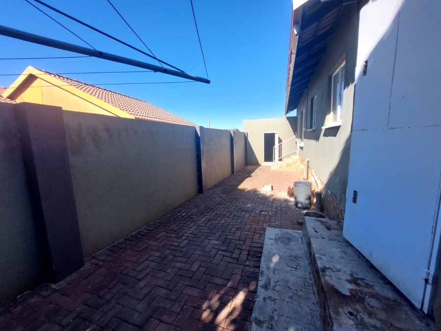3 Bedroom Property for Sale in Tlhabane West North West